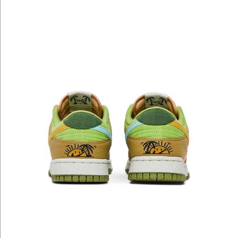 Nike Dunk Low "Sun Club" Arctic Orange Gold DM0583-800 NEW - Picture 6 of 8